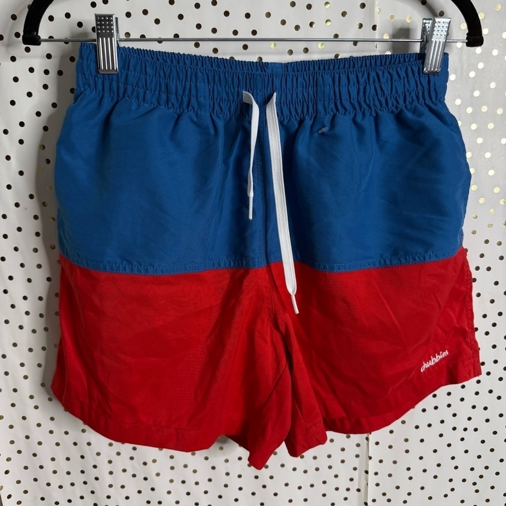 Chubbies Men’s Blue and Red Swim Shorts
